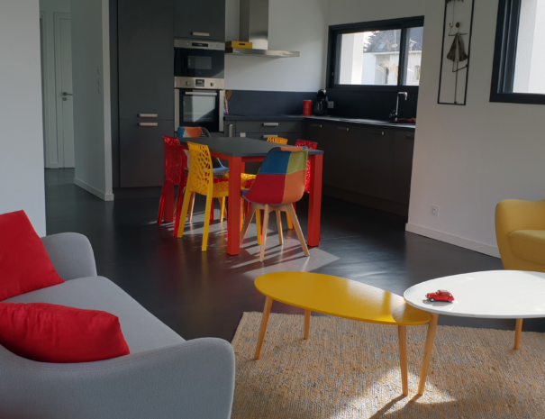 Sittelles-lodge-cubes-salon-vue sur séjour