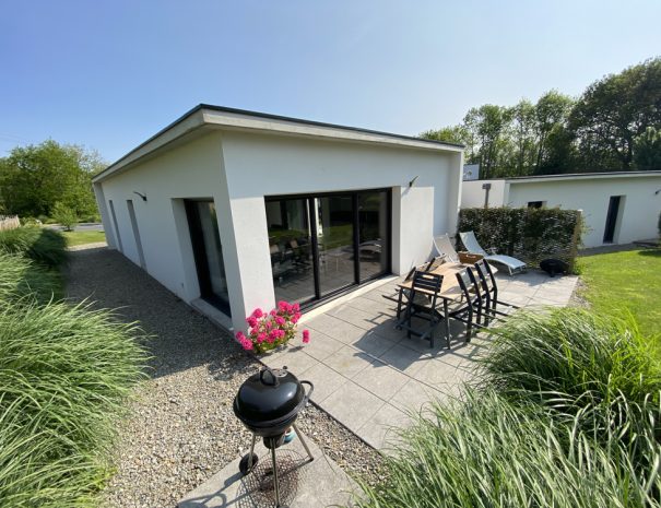 sittelles-lodge-terre-terrasse-vue jardin