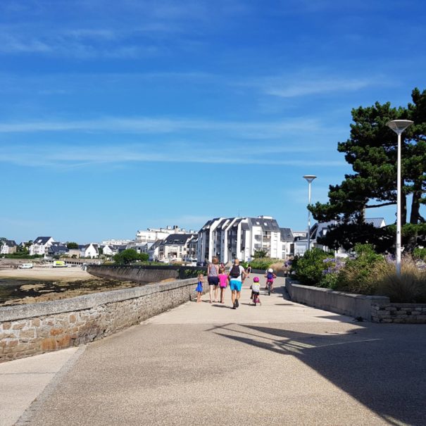 concarneau-corniche-ete-copyright-sittelles-lodge